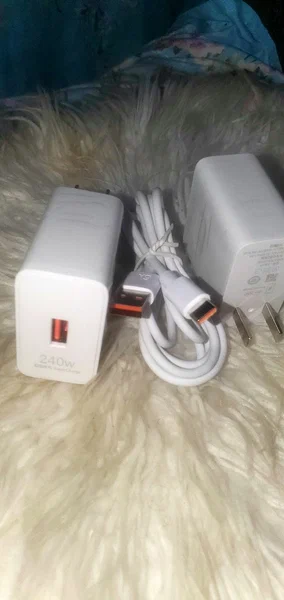 Boitier 240 W + type C origine