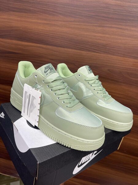 AIRFORCE 1 low oil Green