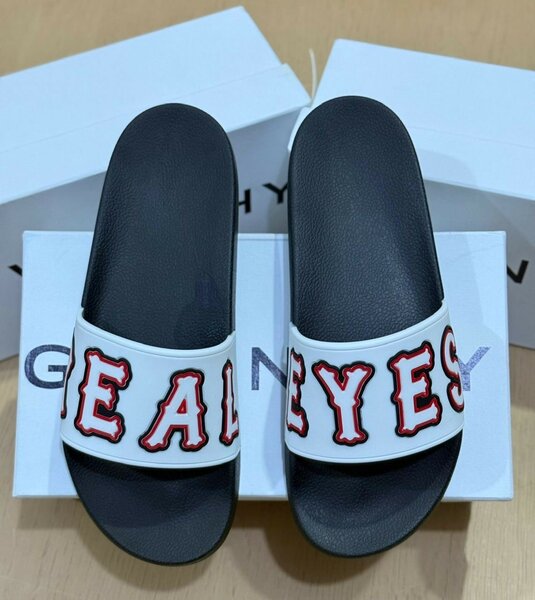 Sandales tendance en cuir noir