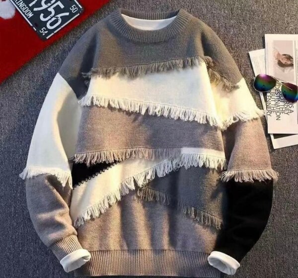 Pulls colorés à franges et motifs