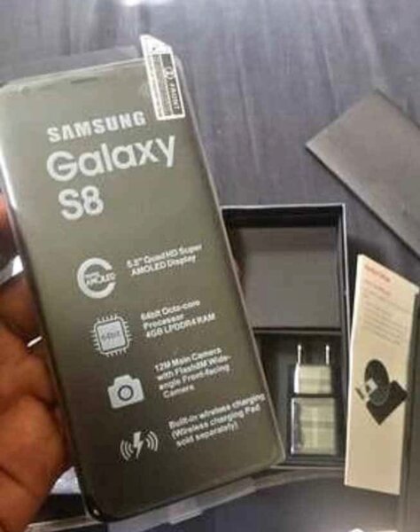 Samsung Galaxy S8 Smartphone