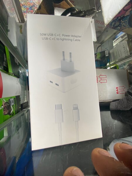 Chargeur iPhone C + C