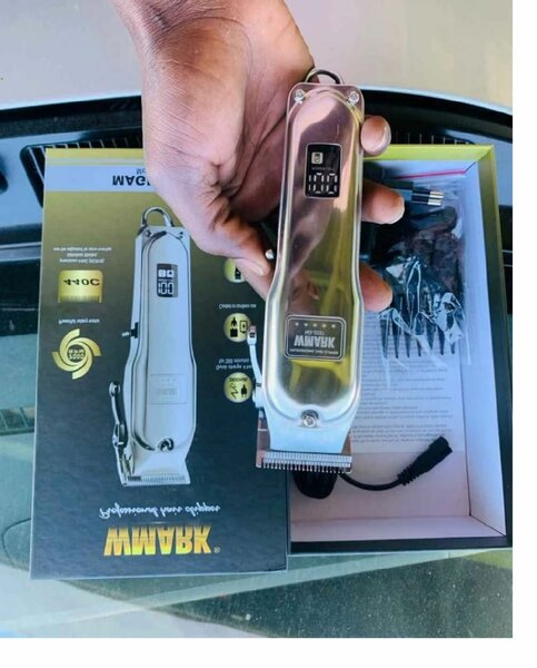 RECHARBLE BARBING MACHINE