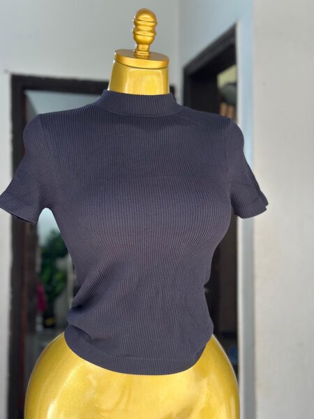 T-shirt moulant col montant