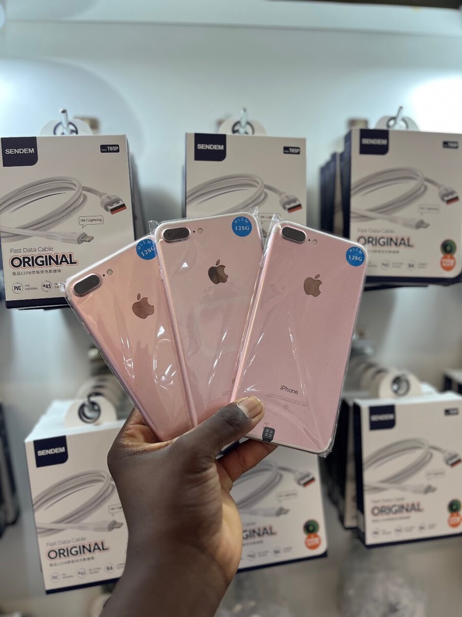 APPLE  Pre-owned iPhone 7plus