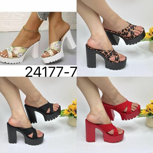 Sandales à talons hauts tendance