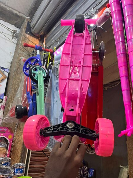 Trottinette Enfant Rose