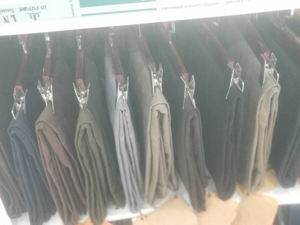 Men's chinos in different colors