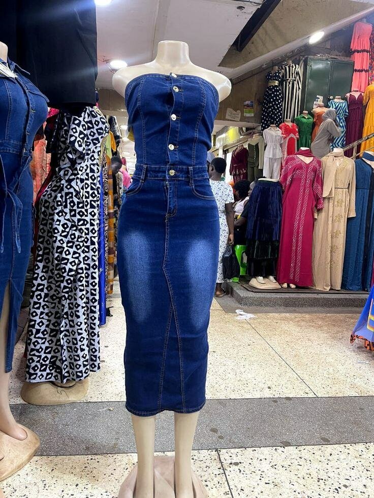 Robe Salopette en Jean Chic