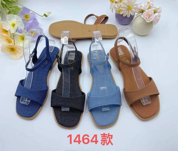 Women's slippers and sandals