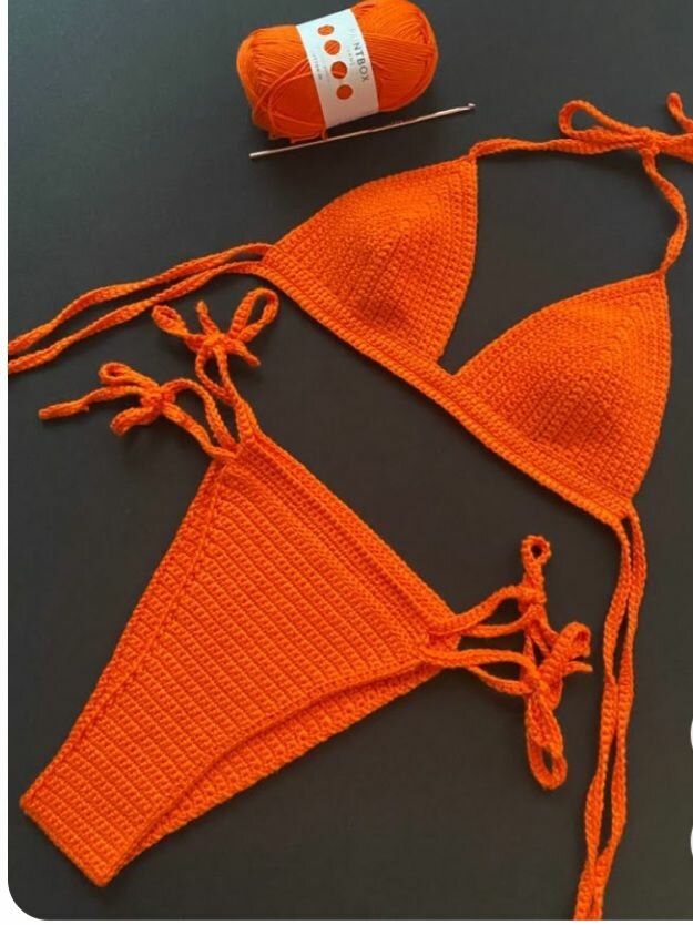 Bikini crochet en couleurs vives