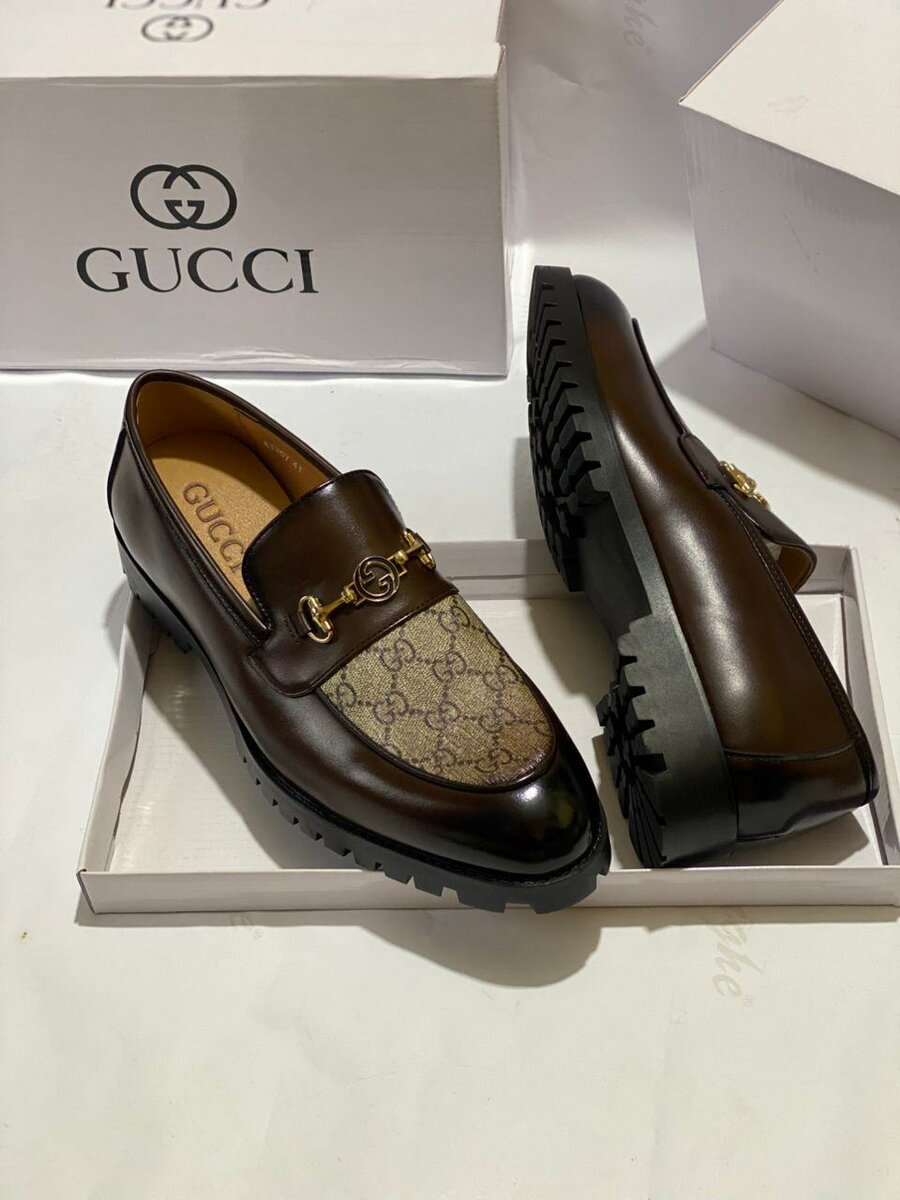 Mocassins en cuir Gucci élégants