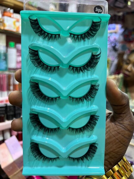 Voluminous False Eyelash Set