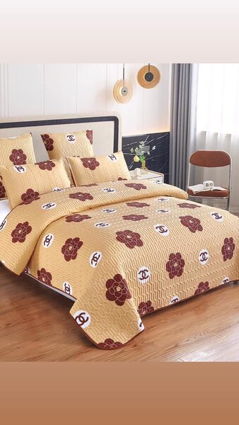 Queen size quilt brown