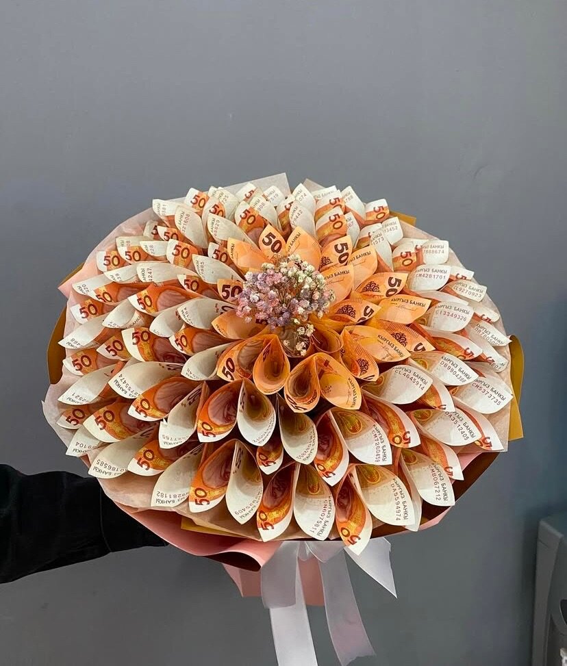 Букет из денег