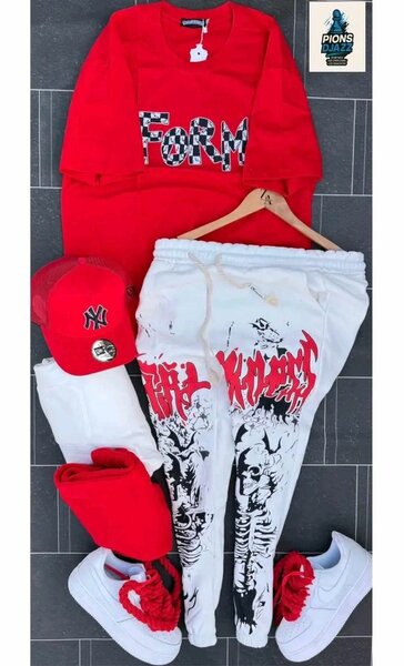 Tenue décontractée rouge et blanche