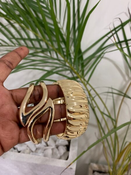 Ladies Bracelets/bangles