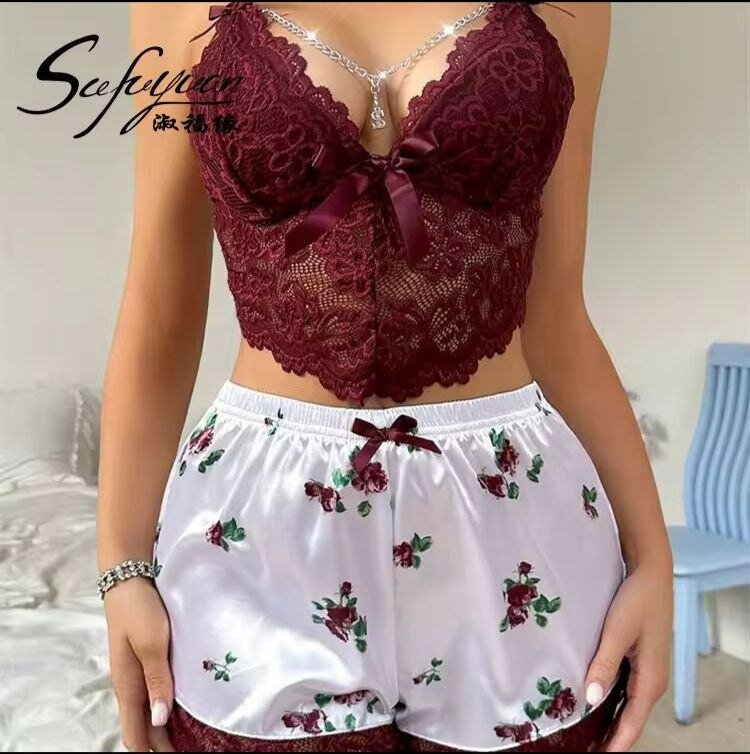 Ensemble nuisette dentelle fleurie