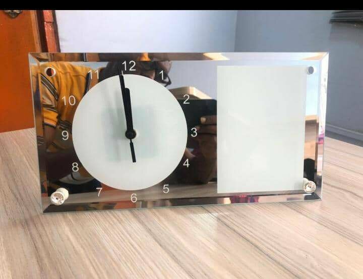 Glass clock