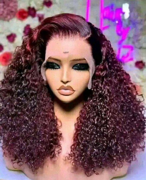 Perruque Bouclée en Dentelle