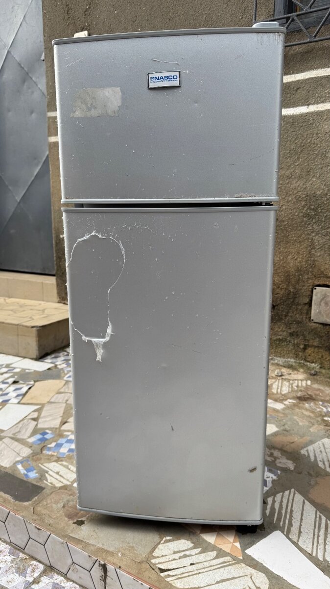 Réfrigérateur double porte compact