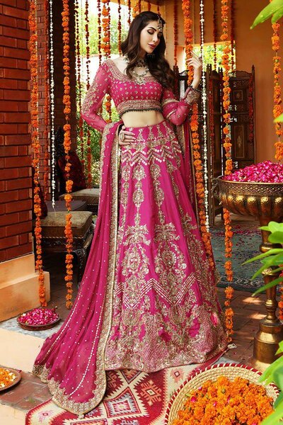 Formal pret wear