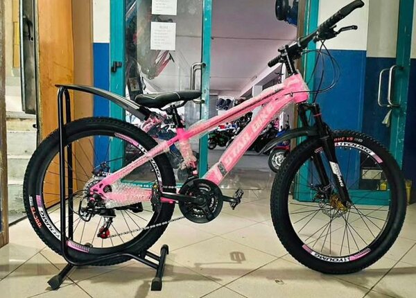 Vélo VTT tout-terrain rose