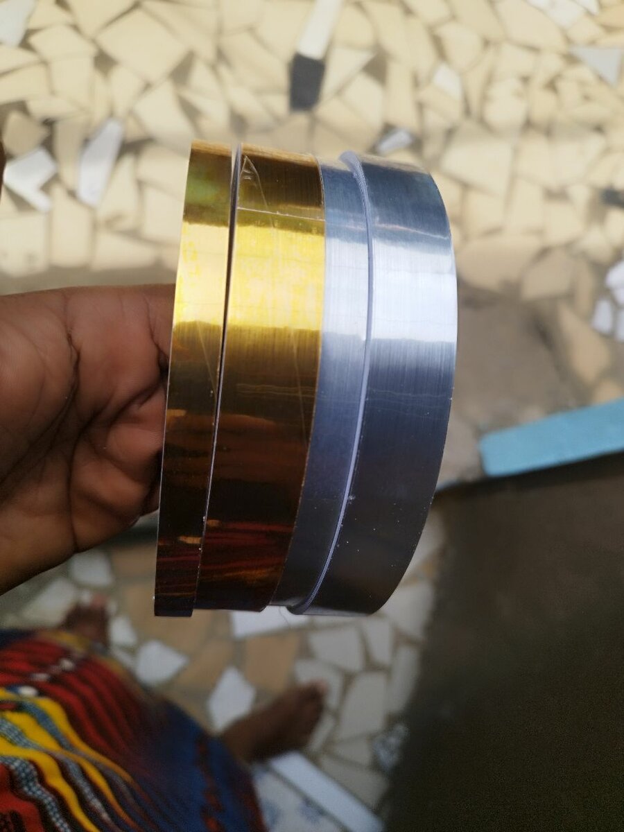 Bande doré adhésive