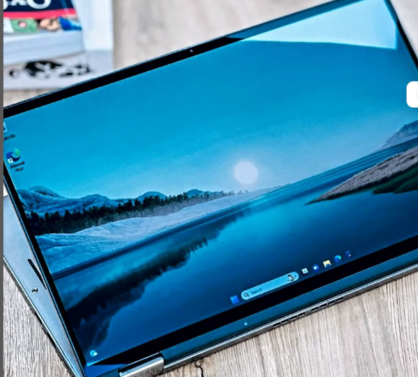 The Premium Silver Dell i7 8th Gen convertible Laptop.....