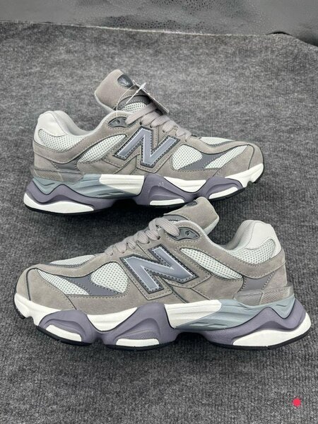 New Balance Sneakers