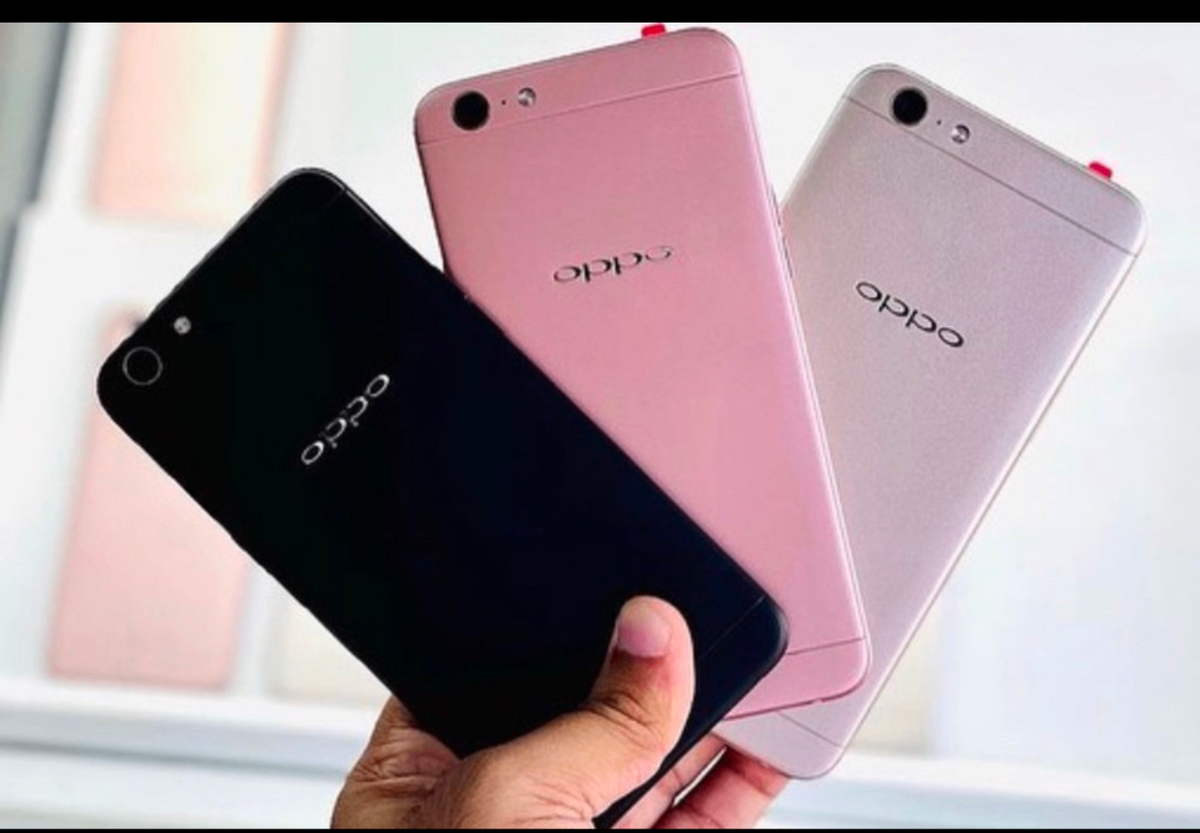 Smartphone Oppo A83 - Design Élégant
