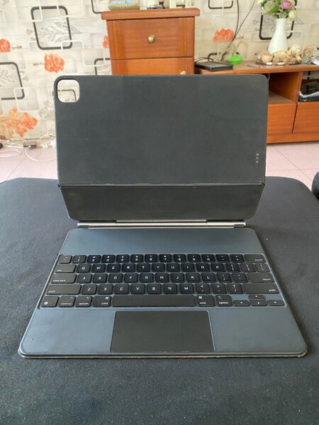 iPad Pro 12.9 Magic Keyboard