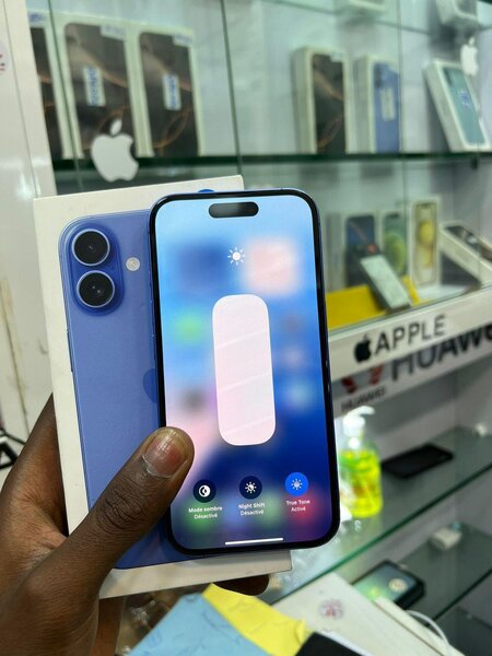 iPhone 16