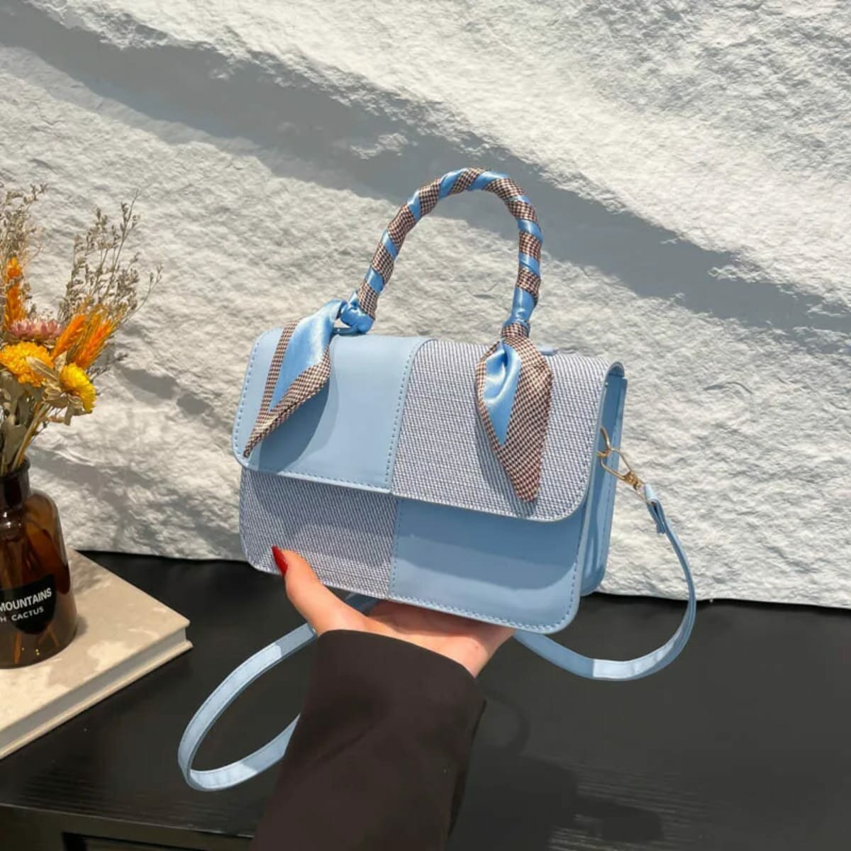 Sac à main chic en couleurs