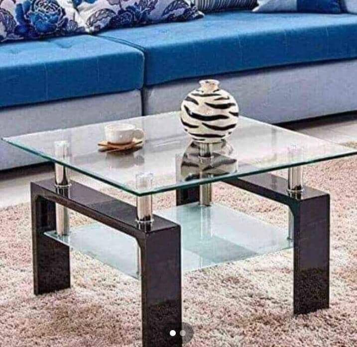 TABLE CENTRALE VITRÉE