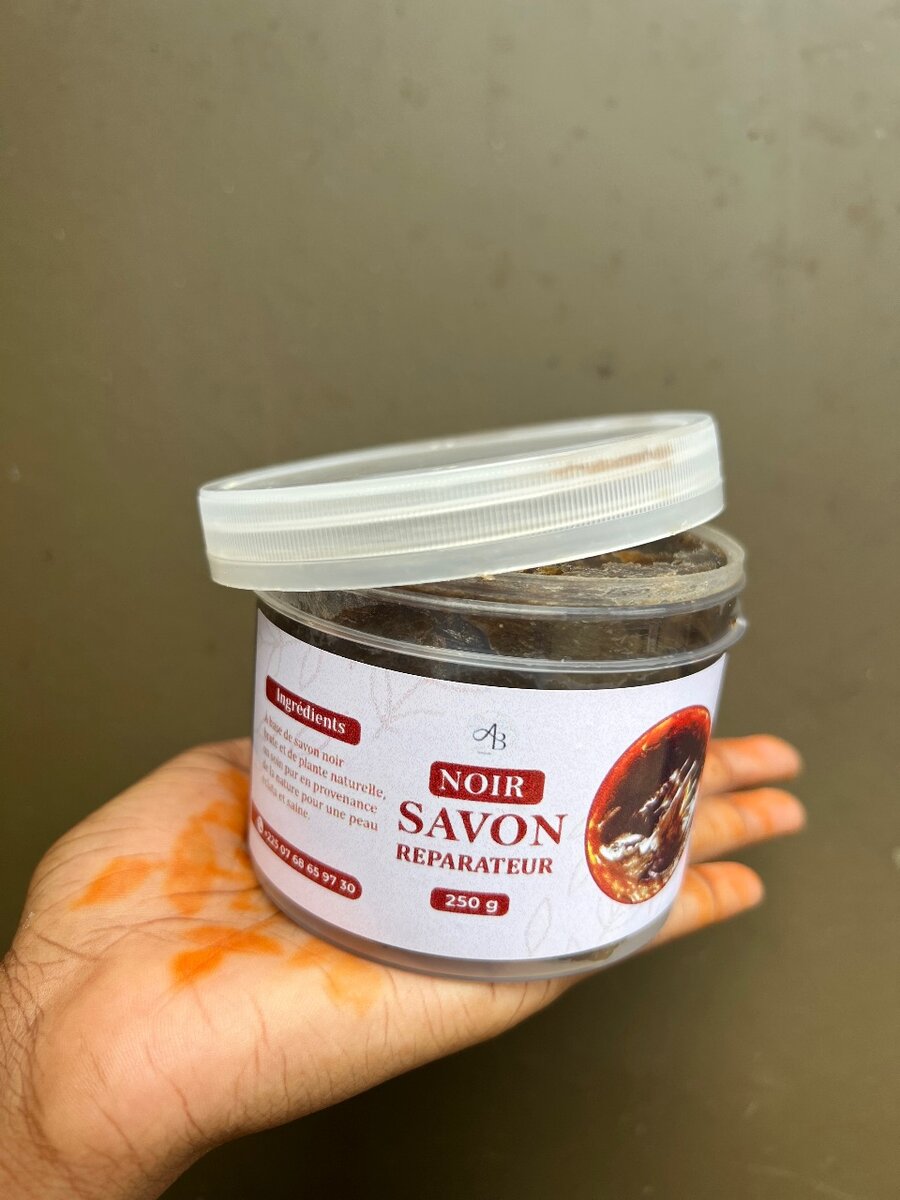 Savon Noir Réparateur 250g