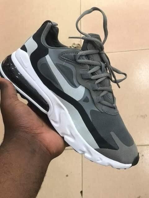 Grey sneakers size 6-10