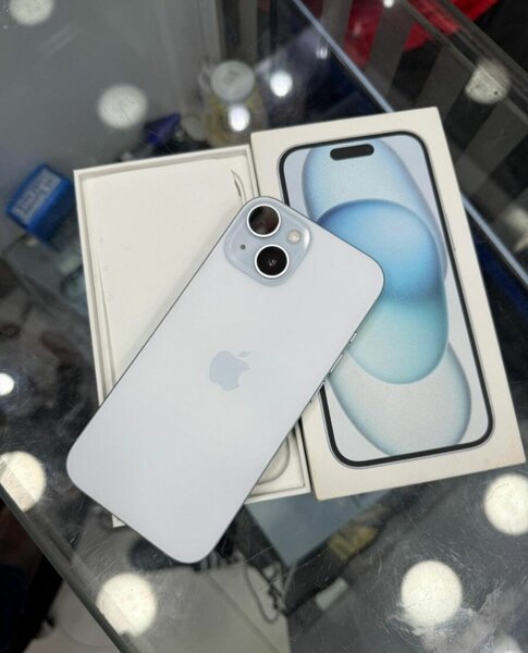 iPhone 15 simple  128Go