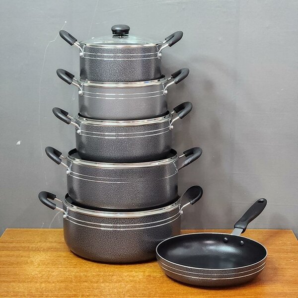 Casserole 5 pcs avec poêle 20 22 24 26( poele) 28 30 cm