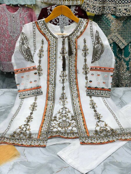 Organza stuff for kids size 26 to 36 dc free