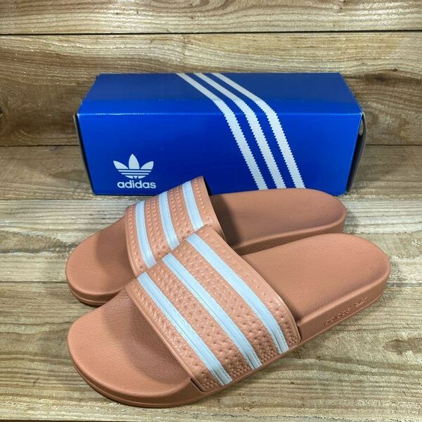 Sandales Adidas classiques
