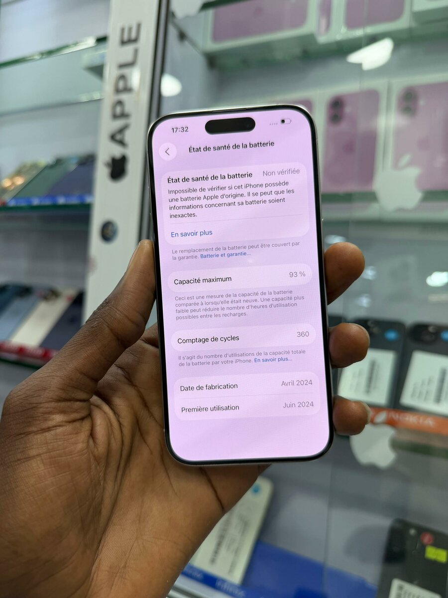 Disponible 15 Pro 128go écran