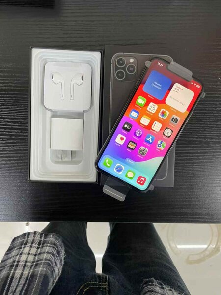 BRAND NEW IPHONE 11 PRO