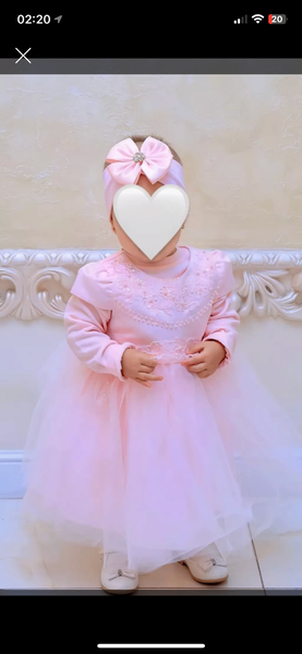 Нарядная платье