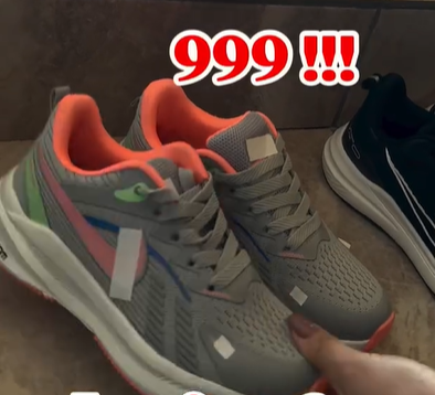 кроссовки женские