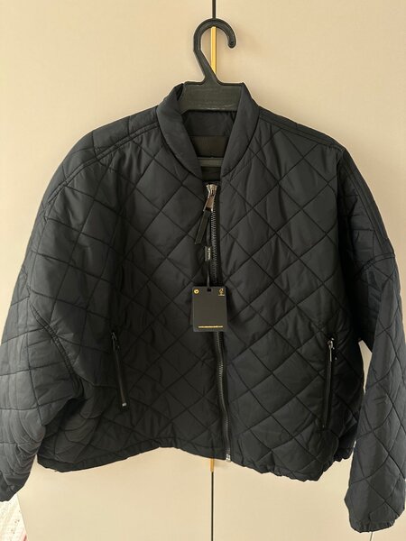 Куртка весенняя