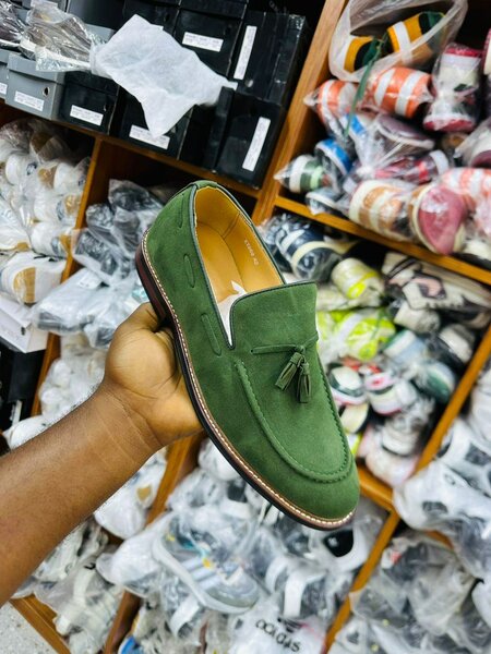Mocassins verts en daim homme