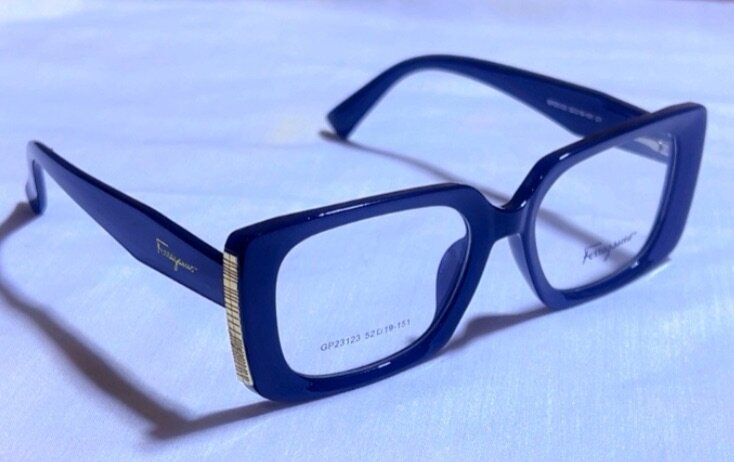 Lunettes élégantes bleues