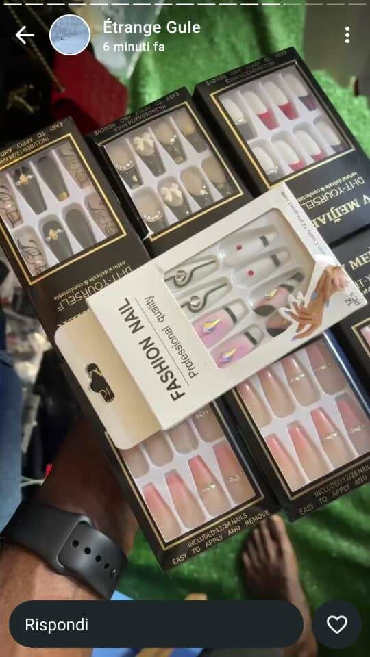 Ongles en faux élégants