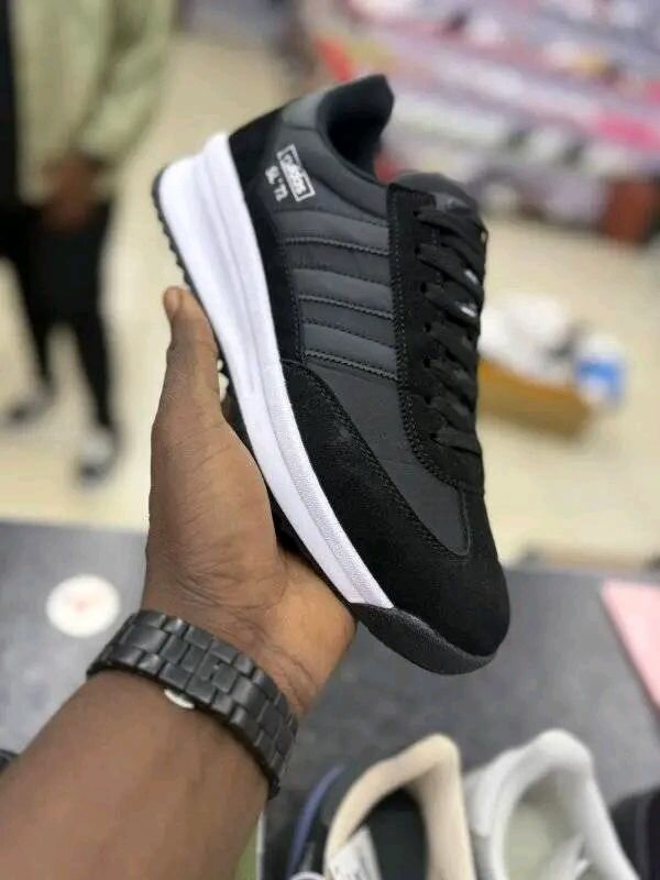 Chaussures Adidas SL 72 Hommes